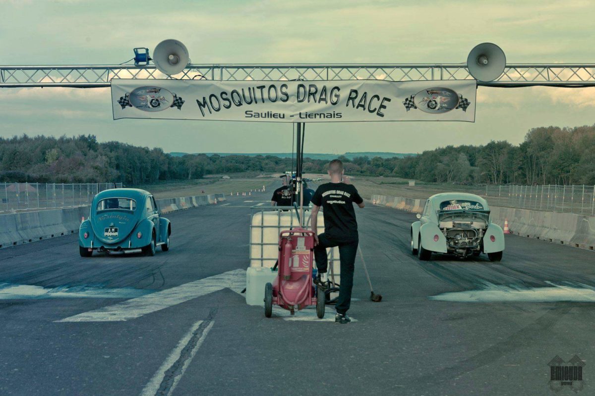 Course de dragster Mosquitos Drag Race